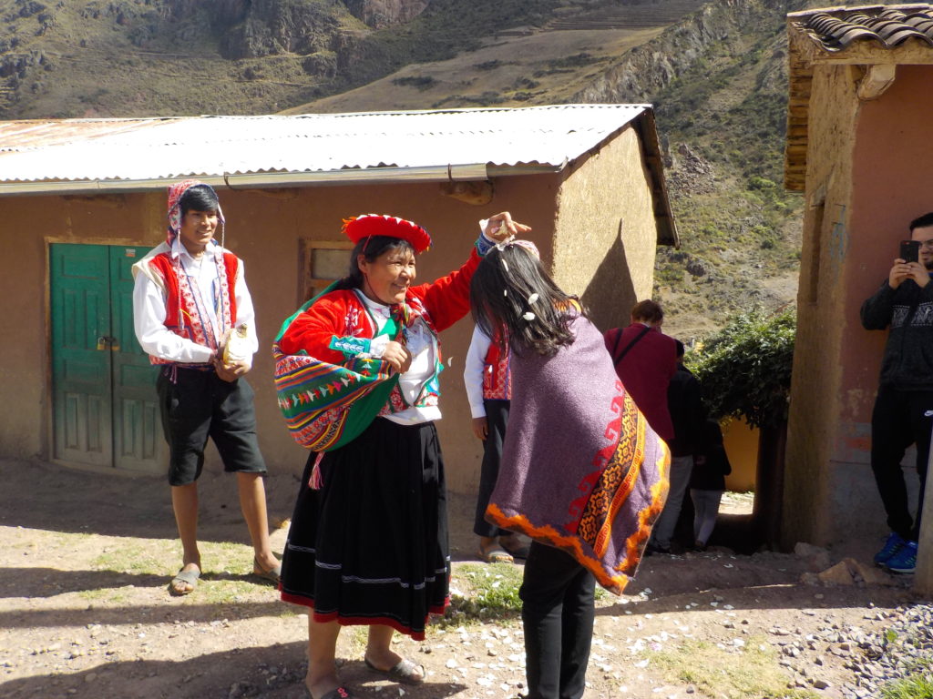 Ccaccaccollo Weaving Co-Op Cusco Peru - Machu Picchu Trip