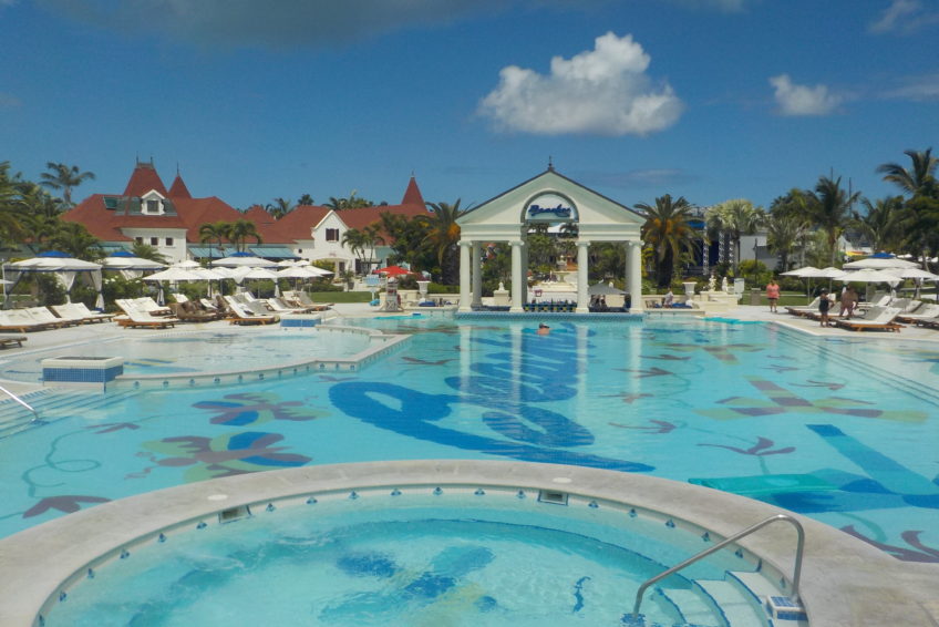 sandals travel agent rewards program