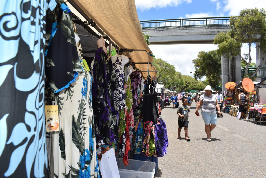 oahu hawaii aloha swap meet