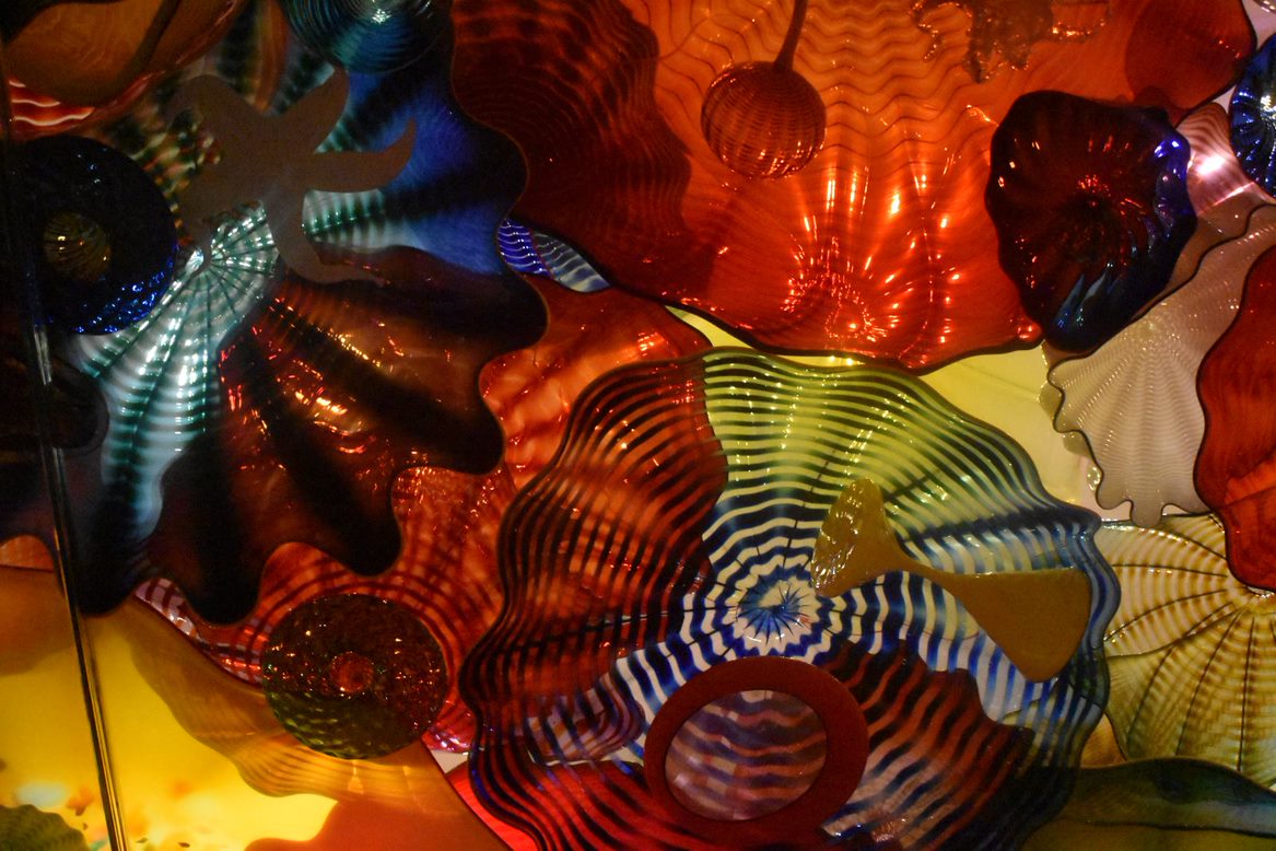 chihuly - seattle girls trip