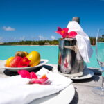 Bora Bora underwater bungalows - champagne