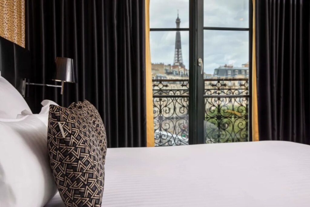 Hotels in Paris with Eiffel Tower View
