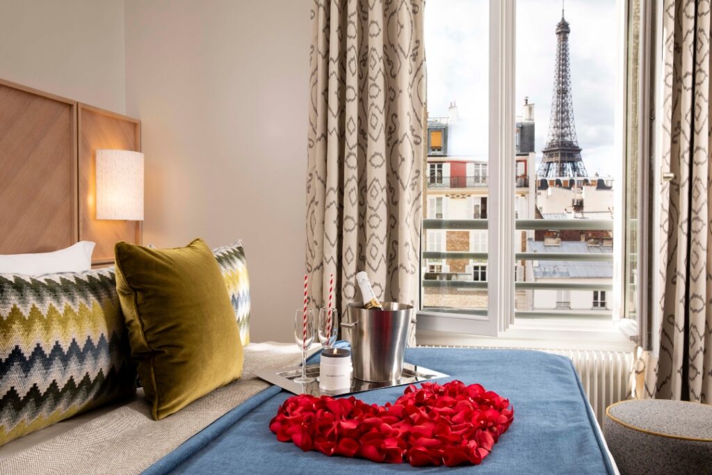 Hotels in Paris with Eiffel Tower View
