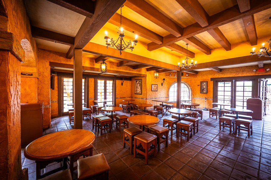 Visiting Disney's Magic Kingdom - pecos-bill-tall-tale-inn-cafe-restaurant-magic-kingdom-disney-world-059